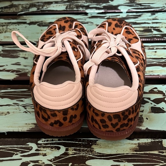 Leopard Print Women's Sneakers with White Accents - Picture 3 of 6